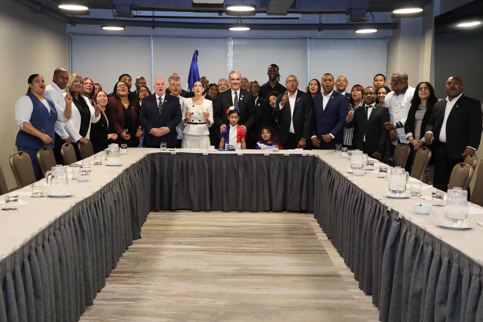 Un encuentro con nuestra comunidad dominicana en Chile junto al presidente Luis Abinader